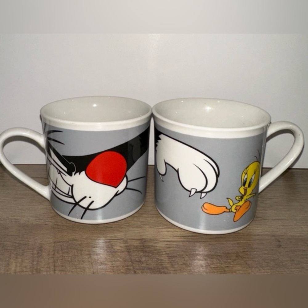 Sylvester Cat and Tweety Bird Looney Tunes Gibson Collectible Coffee Mug Set ‘98